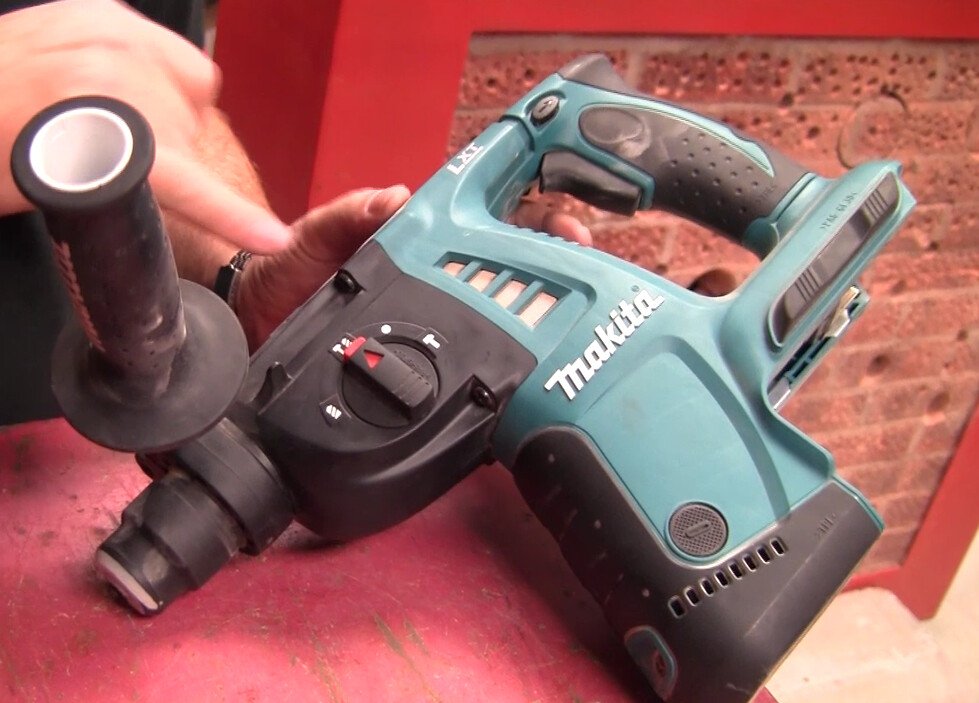 Перфоратор аккумуляторный Makita DHR242Z, SDS-Plus, 18В (без АКБ)